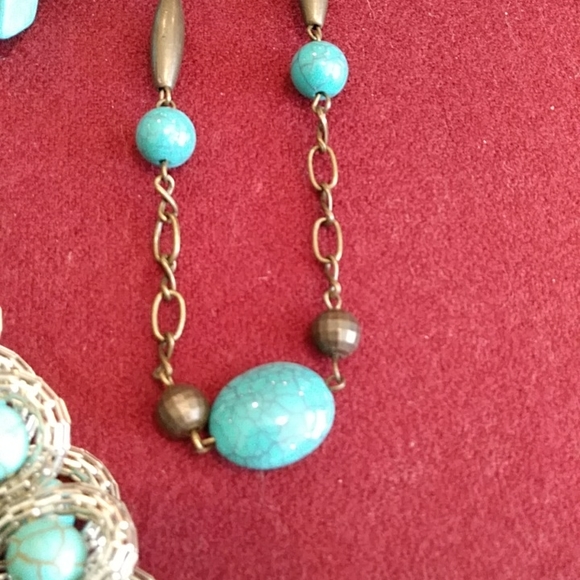 Fashion Jewelry Lot - Turquoise - One Bracelet - Five Necklaces - Picture 5 of 7